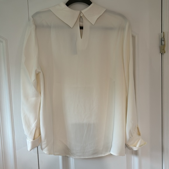 Chico’s Drape-Neck Solid Cuff Blouse Ecru Chico’s SZ 2 - Picture 7 of 8